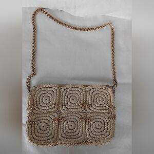 Vtg Tan Crochet Straw Shoulder Bag With Gold Chains